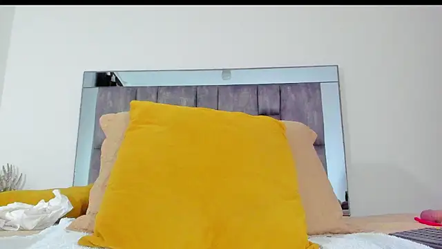 alyssia ocean online show from October 26, 12:00 pm