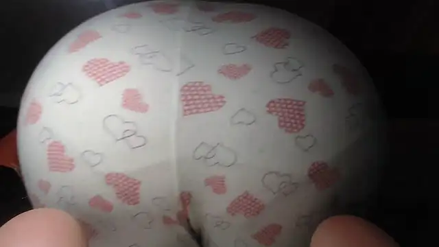 prettyangelsquirt online show from April 11, 5:27 pm