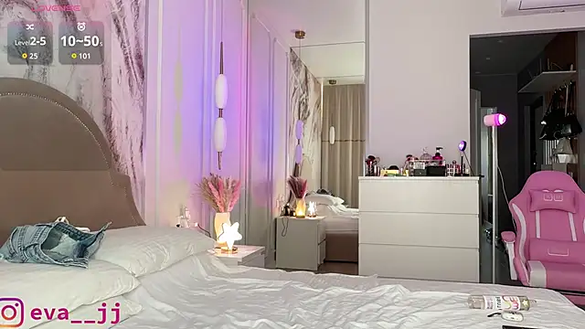 Eva JJ online show from March 16, 2:47 am