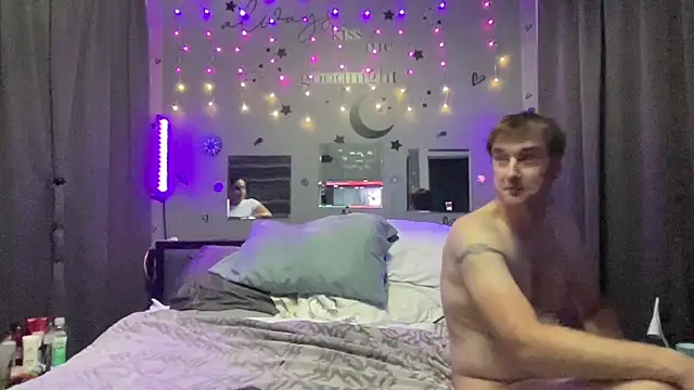 Dickandbigtitties2020 online show from July 12, 8:26 am