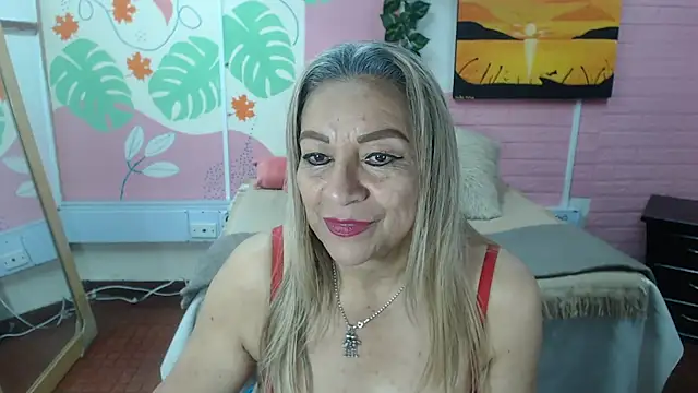 ZAMANTHA online show from October 30, 5:25 pm