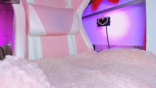 KataFerreira777 online show from September 15, 2:42 am