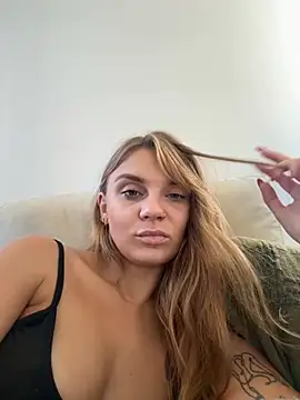 jessieamy online show from June 22, 6:21 am