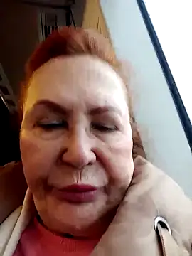 Hottie-Mom online show from February 24, 12:15 pm