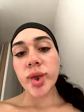 LaanaCooper online show from October 24, 4:14 pm