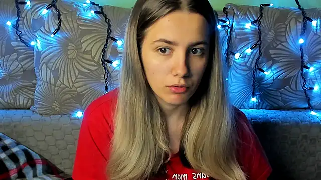 MaggieCake online show from October 30, 3:53 am