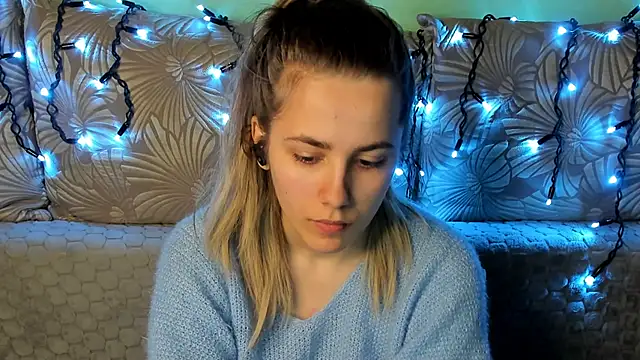 MaggieCake online show from January 16, 4:30 am