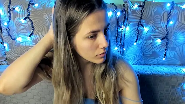 MaggieCake online show from January 15, 4:29 am