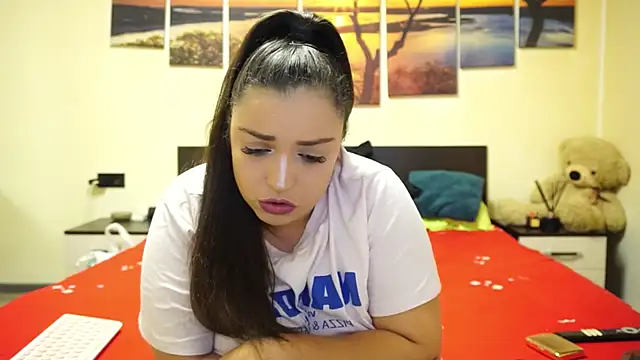 adelline online show from November 29, 10:36 pm