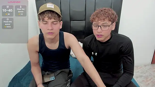 javieryalejandro online show from October 27, 2:56 pm