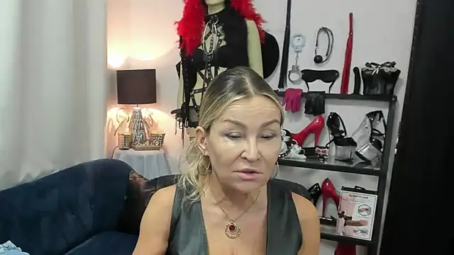crystaLUX online show from June 4, 6:07 am