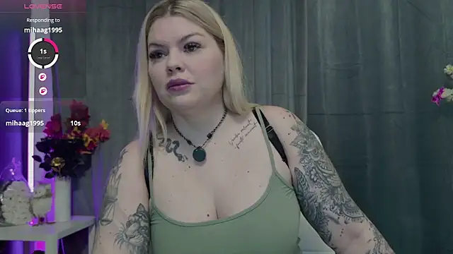 Raven Luna online show from February 21, 6:36 am