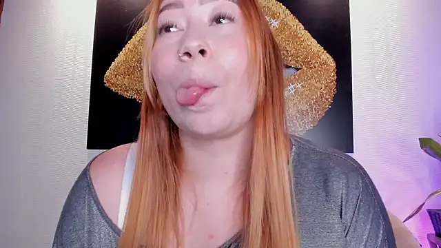 Snapshot of hannamartinn chatting on October 28, 3:51 pm hannamartinn online show from October 28, 3:51 pm