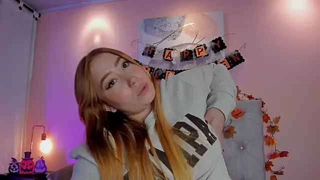 Snapshot of hannamartinn chatting on October 31, 1:40 am hannamartinn online show from October 31, 1:40 am