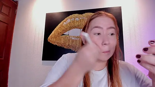 Snapshot of hannamartinn chatting on October 27, 3:40 pm hannamartinn online show from October 27, 3:40 pm