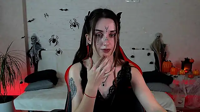 FranceskoJones online show from October 31, 1:29 am