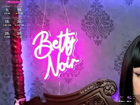 BettyNoir online show from October 11, 5:37 pm