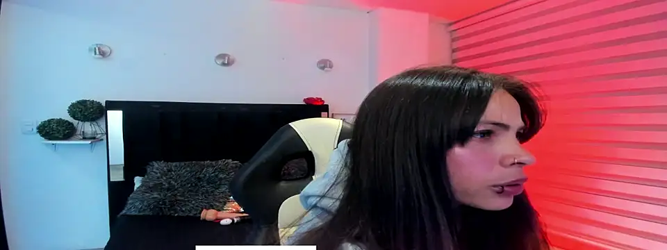 Snapshot of GABY_DAVIS chatting on September 13, 4:20 am GABY DAVIS online show from September 13, 4:20 am