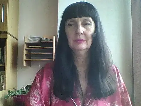 MelanyBanks online show from November 11, 1:19 pm