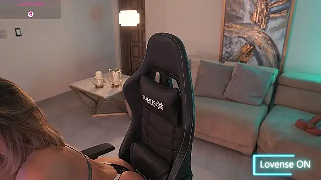 KylaMorrison online show from April 2, 11:51 am