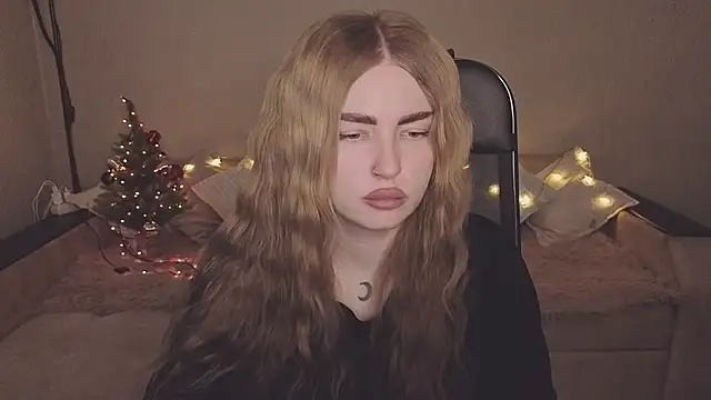 ViolettaLopez online show from December 18, 12:32 pm