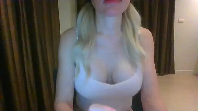 AnnyPat online show from January 7, 3:04 pm