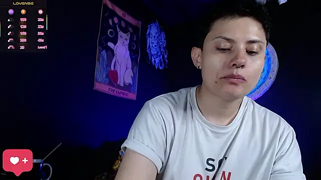 girl intense444 online show from February 19, 1:10 pm