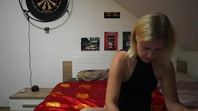 Moistdevil online show from October 2, 4:56 pm