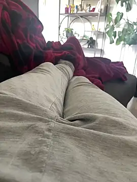 geilmeisje98 online show from October 5, 9:58 am