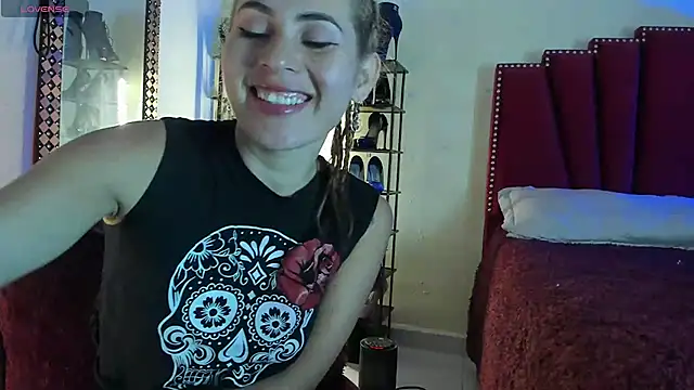 Snapshot of Cristina__Smith chatting on September 18, 2:21 am Cristina Smith online show from September 18, 2:21 am