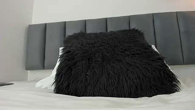 MaraOwen  online show from December 16, 12:33 pm