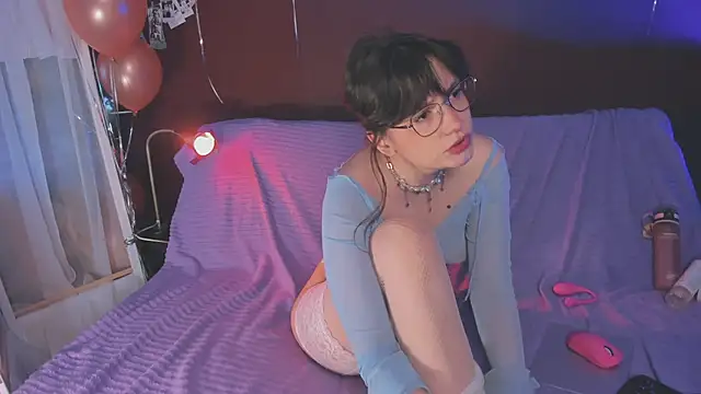 juby yuby online show from March 8, 12:20 pm