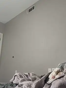 DancingLemonade online show from February 24, 1:05 am