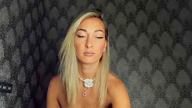 StarryHanna online show from November 28, 6:33 pm