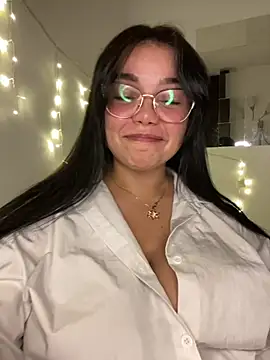 -Camila online show from May 16, 4:37 am