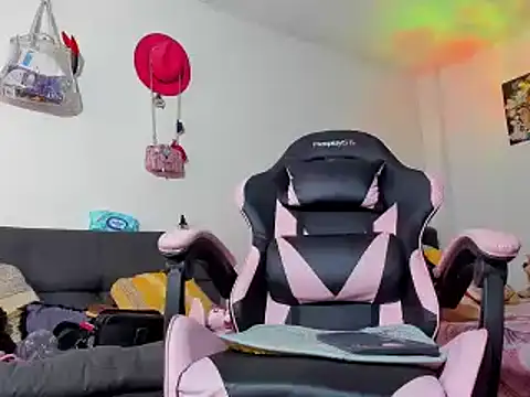 MARIANAWEED online show from March 22, 8:59 pm