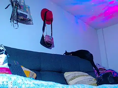 MARIANAWEED online show from November 24, 11:40 pm