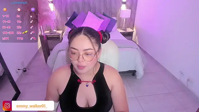 emmy walker online show from November 10, 11:38 am