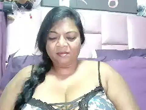 IndianDelia online show from April 5, 3:05 am