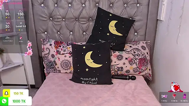 LAILAGUMMY online show from November 7, 3:06 pm