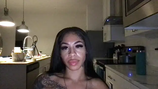 honeyybabyy112 online show from September 12, 7:29 am