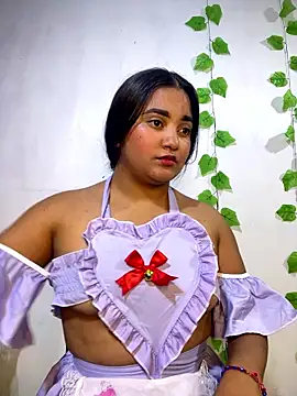 shayna all online show from January 12, 7:30 pm