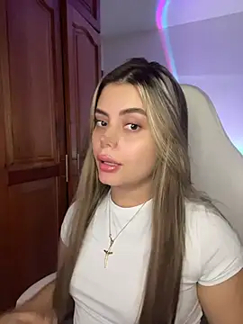 Miss valeriaa online show from July 14, 8:35 pm