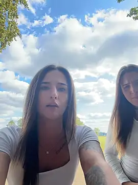 joanaelaa online show from July 23, 4:15 pm