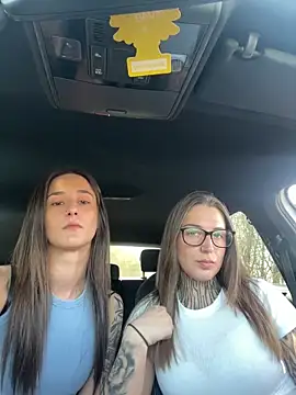 joanaelaa online show from March 4, 1:50 pm