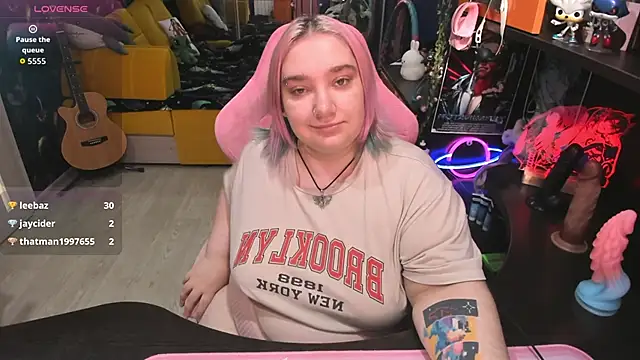 Softie Sofy online show from September 10, 3:17 am