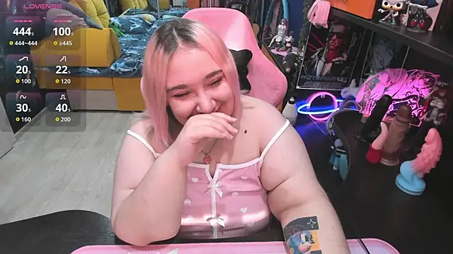 Softie Sofy online show from October 24, 3:46 am