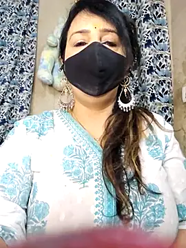 cute-tanvi online show from January 13, 1:44 am