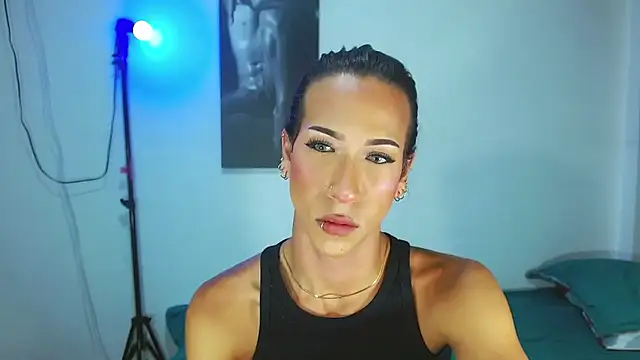 Kenisha Sweet online show from November 4, 3:11 am