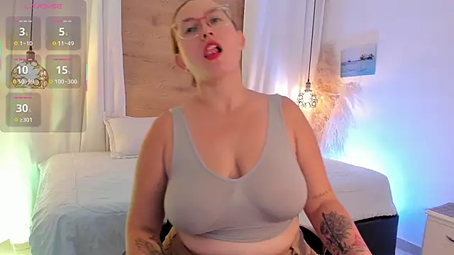 halaaa 1 online show from December 19, 12:30 pm